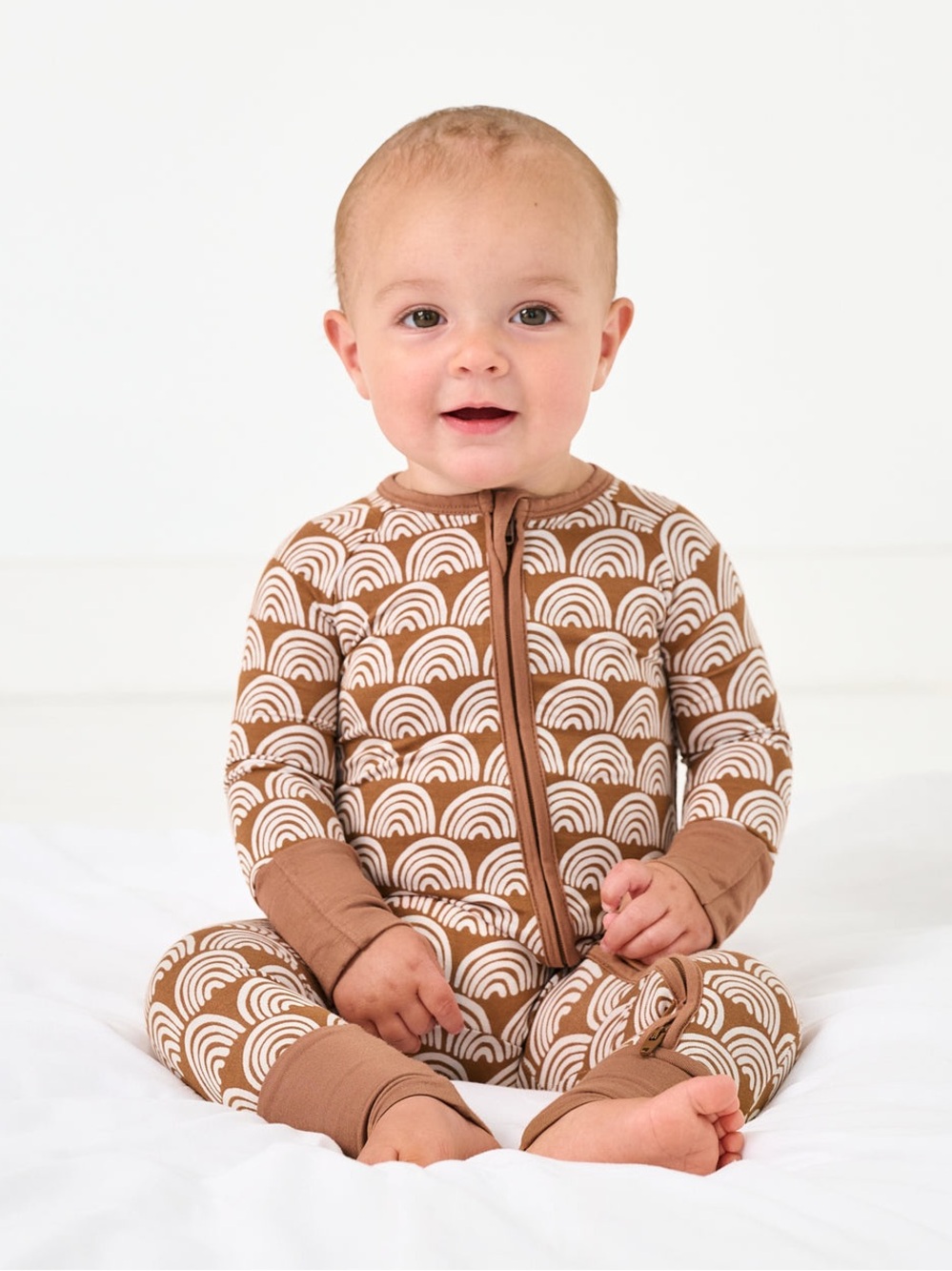 Little Sleepies Sz 6-12 Mo Rust Rainbows Zippy Romper